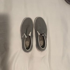 BARELY EVER WORN almost brand new gray Size 9 Women’s Vans